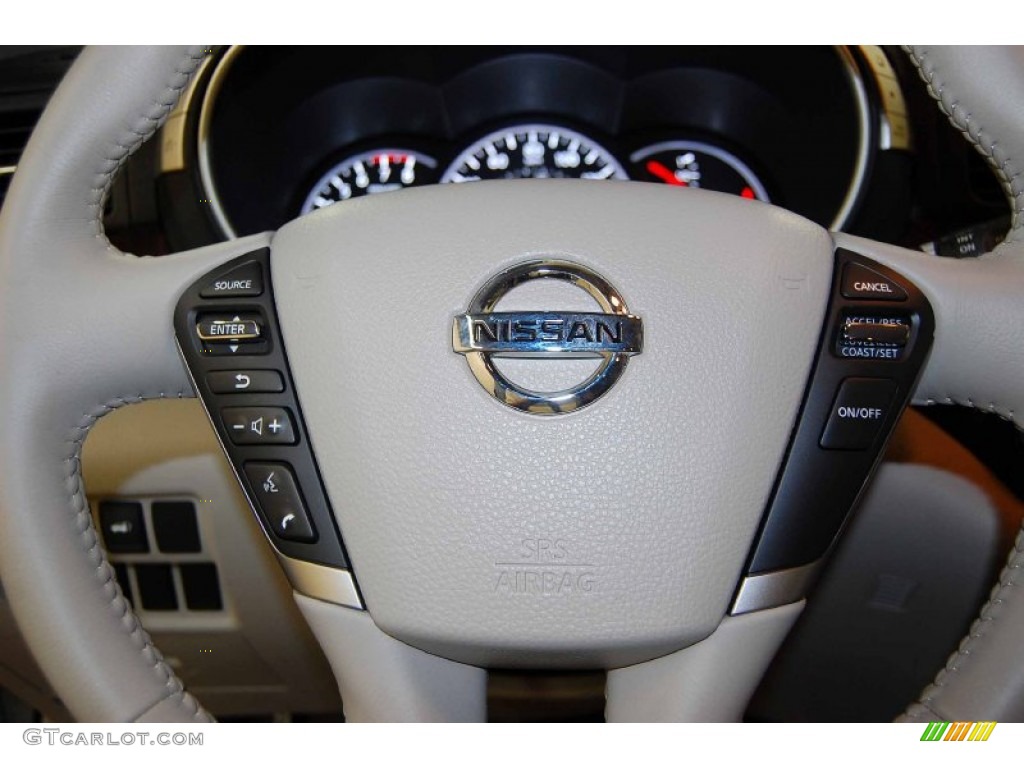 2012 Nissan Quest 3.5 LE Controls Photos