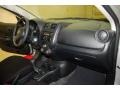Brilliant Silver - Versa 1.6 S Sedan Photo No. 20
