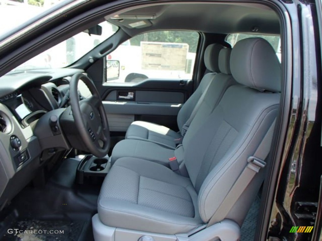 2013 Ford F150 XL SuperCrew 4x4 Front Seat Photo #82695637
