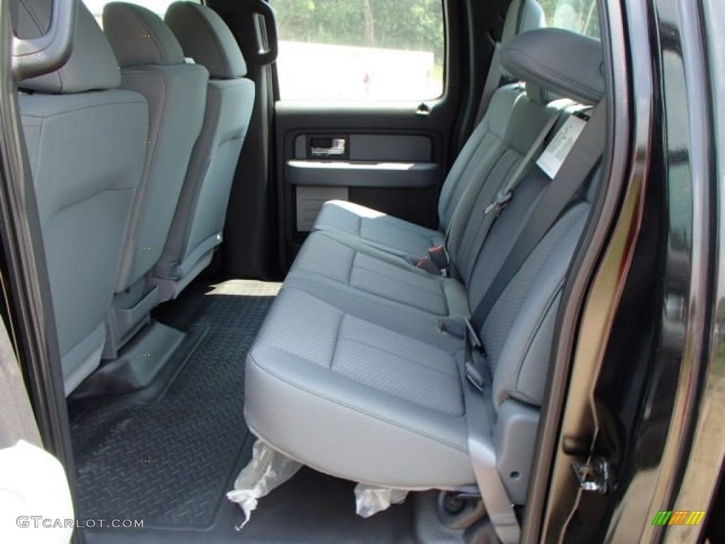 2013 Ford F150 XL SuperCrew 4x4 Rear Seat Photo #82695682