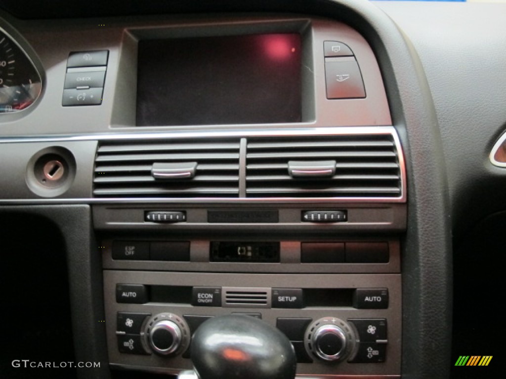 2005 Audi A6 3.2 quattro Sedan Controls Photo #82695754