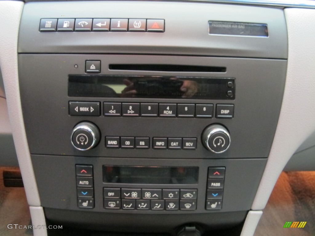 2005 Buick LaCrosse CXL Controls Photo #82698457