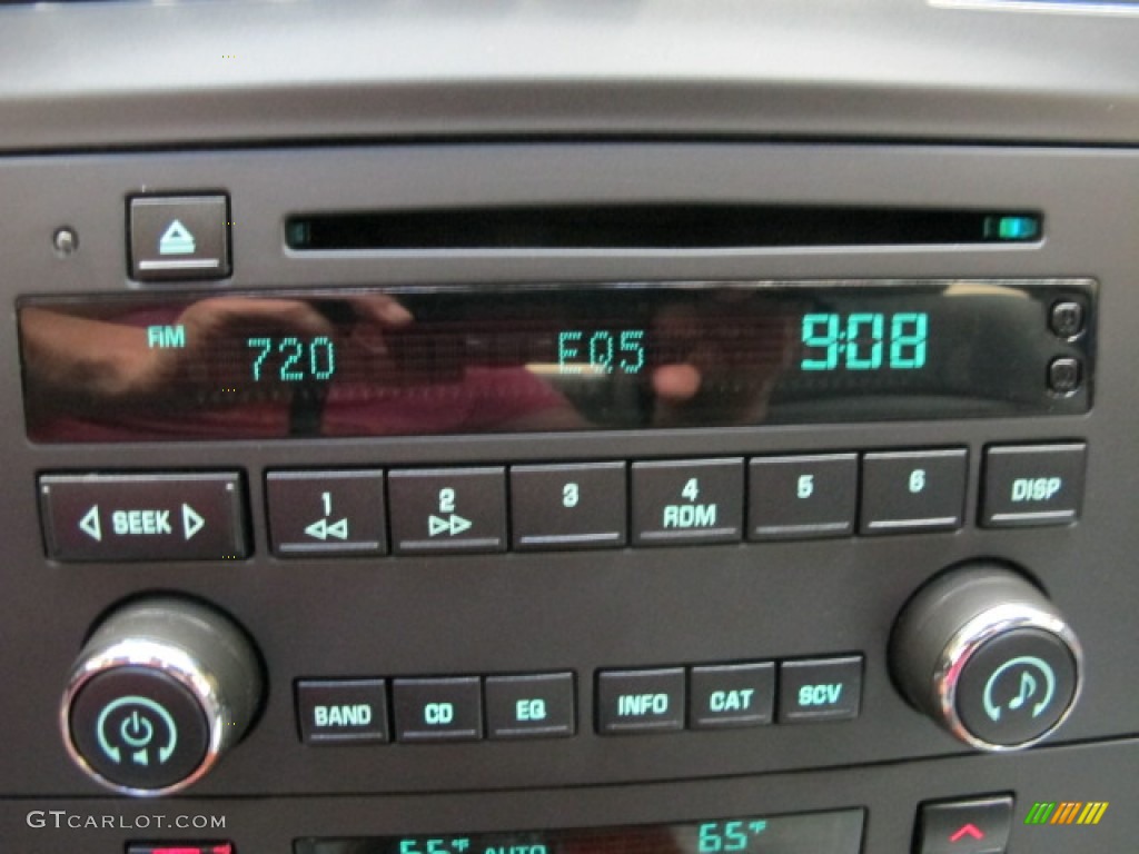 2005 Buick LaCrosse CXL Audio System Photos