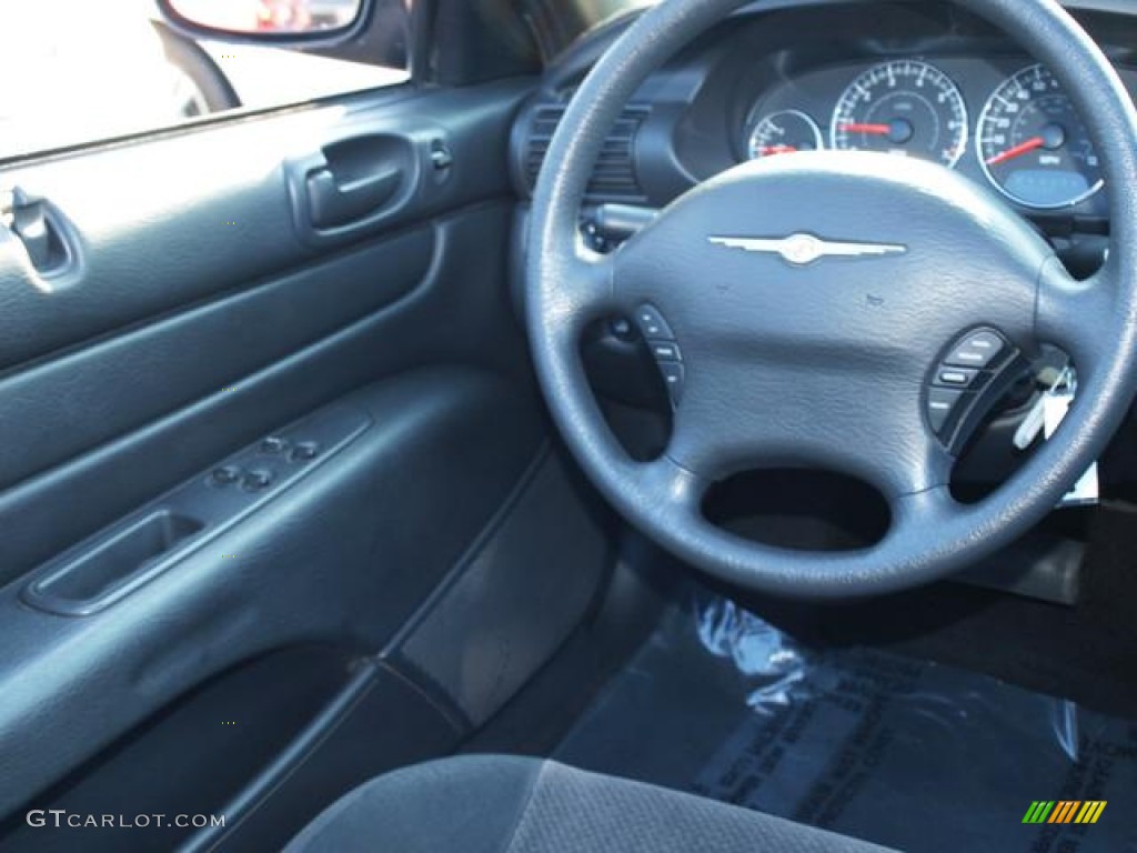 2005 Chrysler Sebring Convertible Dark Slate Gray Steering Wheel Photo #82698657