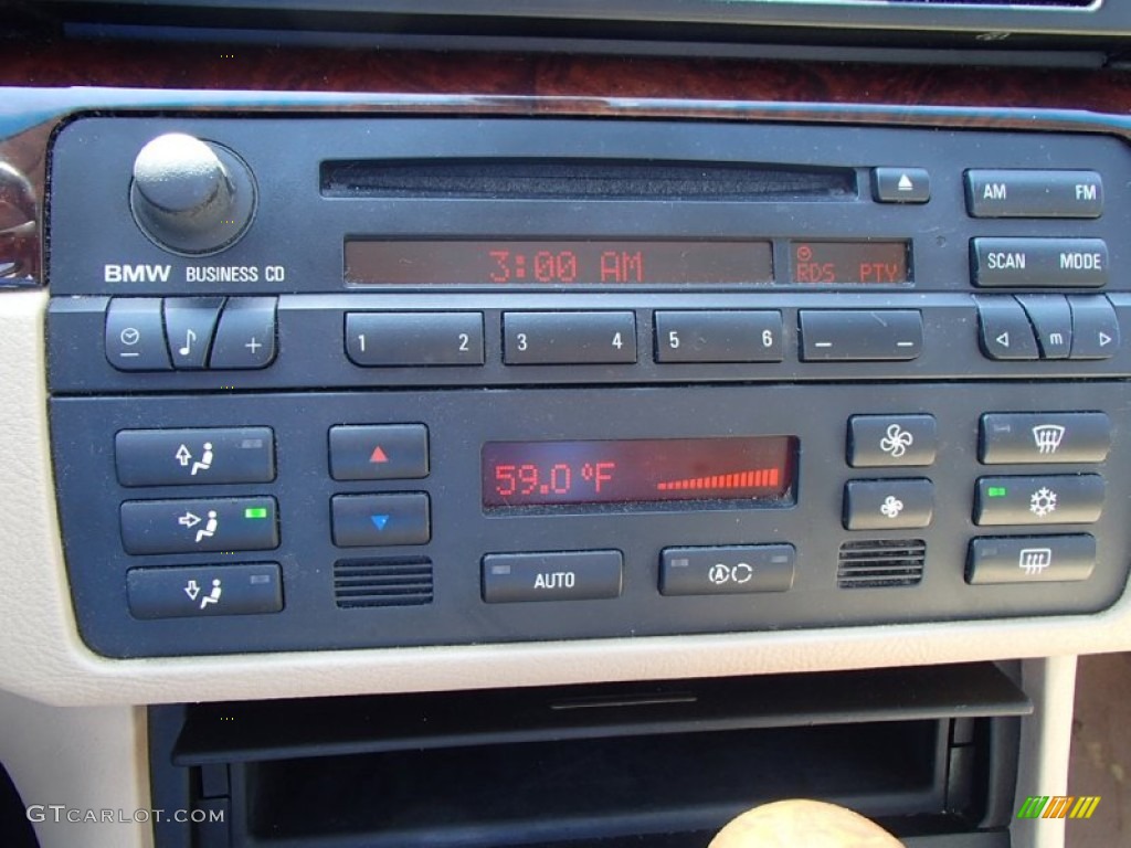 2005 BMW 3 Series 325i Sedan Audio System Photo #82699072