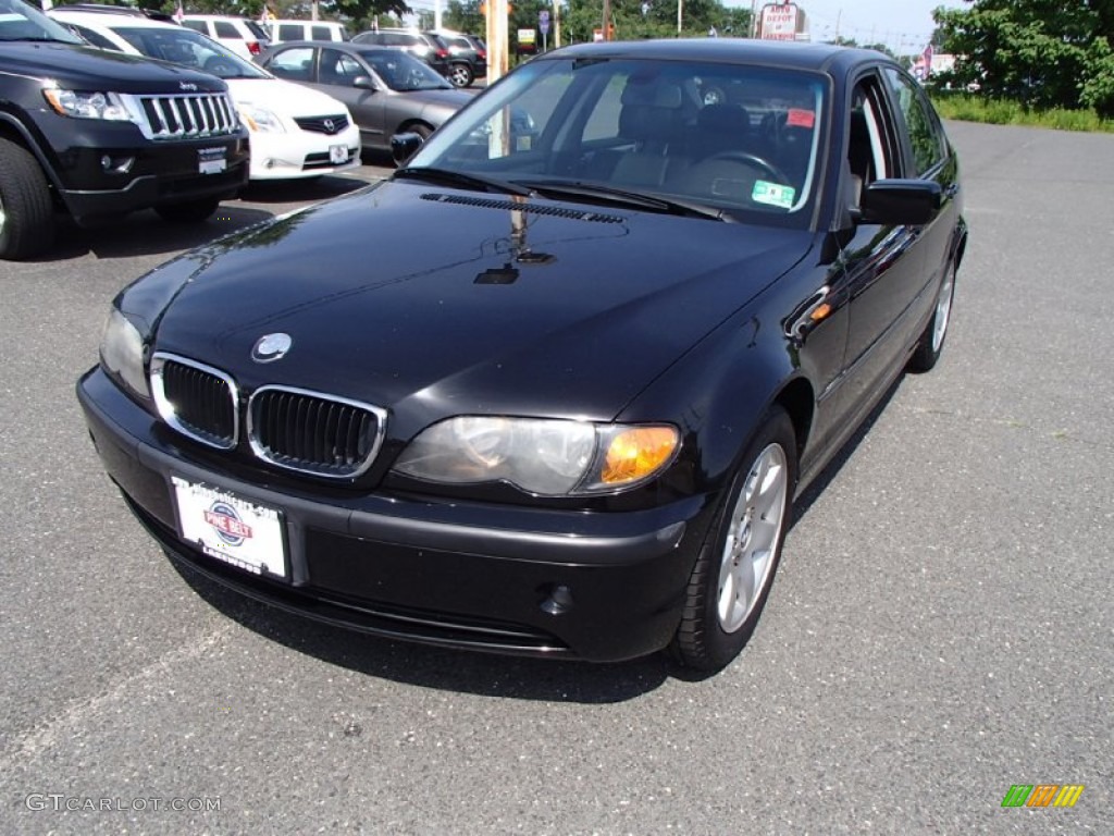 2005 3 Series 325i Sedan - Jet Black / Black photo #1