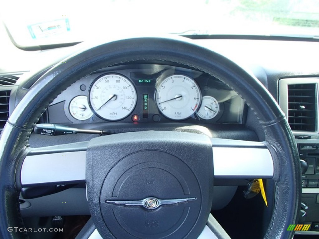 2007 300 Touring AWD - Inferno Red Crystal Pearlcoat / Dark Slate Gray/Light Slate Gray photo #15