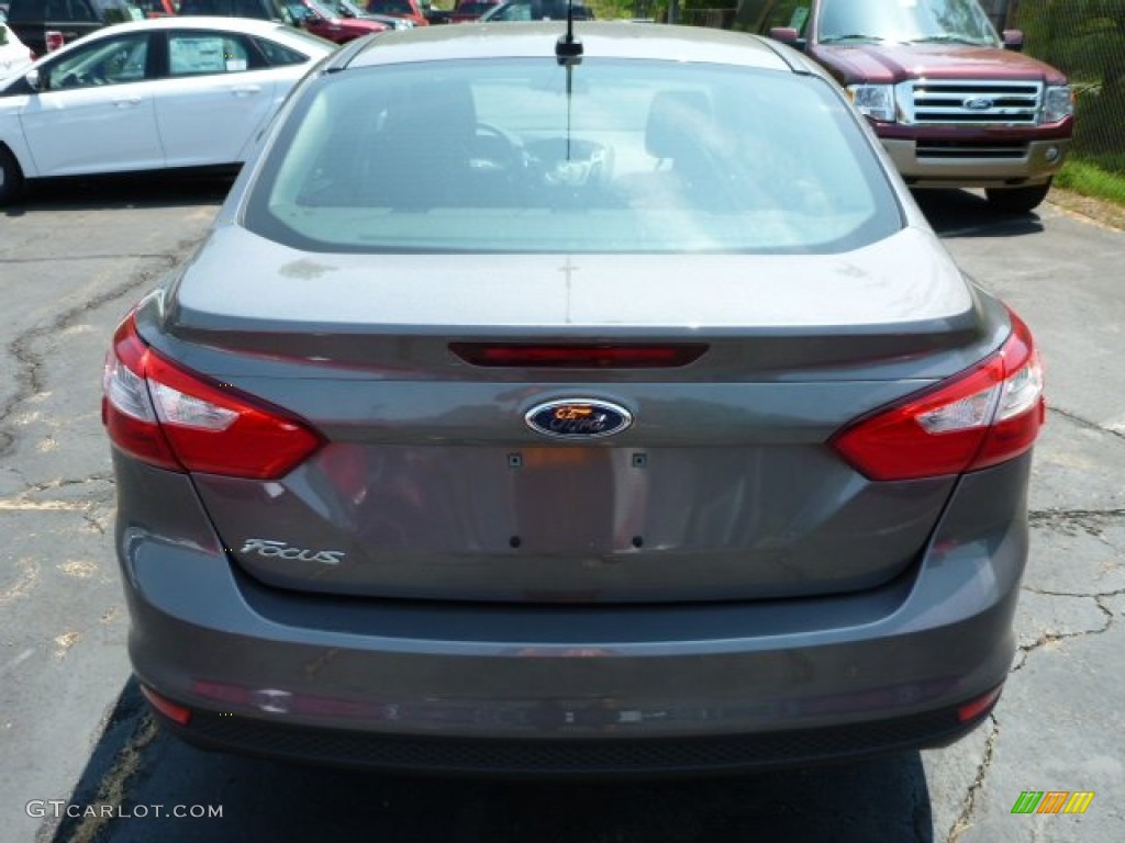 2013 Focus S Sedan - Sterling Gray / Charcoal Black photo #3