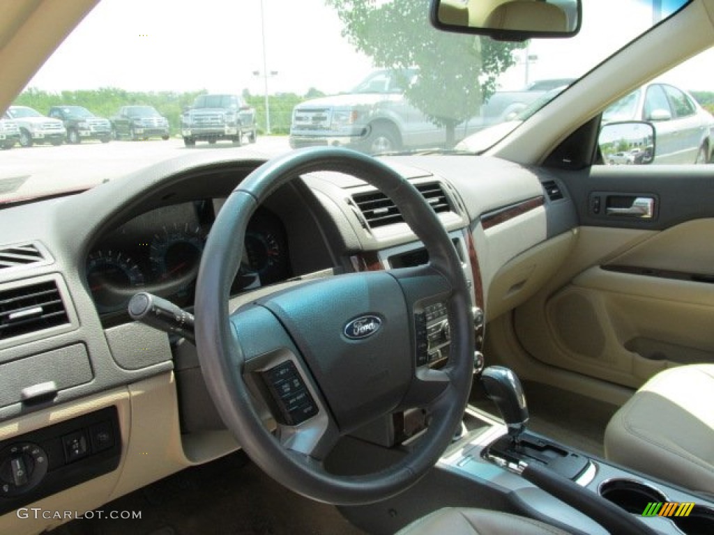 2010 Fusion SEL V6 - Sangria Red Metallic / Camel photo #12