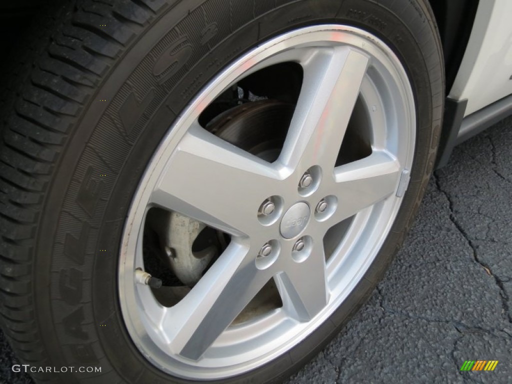 2009 Jeep Compass Limited Wheel Photo #82703047
