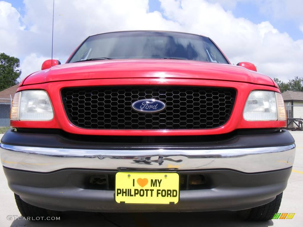2002 F150 XLT SuperCab - Bright Red / Medium Parchment photo #12