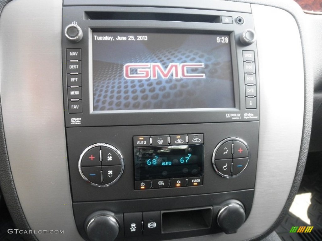 2014 GMC Sierra 3500HD SLE Crew Cab 4x4 Controls Photo #82706607
