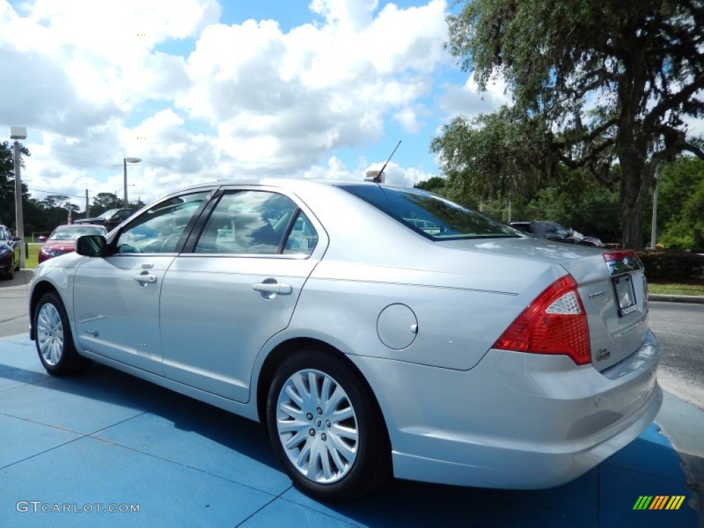 2010 Fusion Hybrid - Brilliant Silver Metallic / Medium Light Stone photo #3