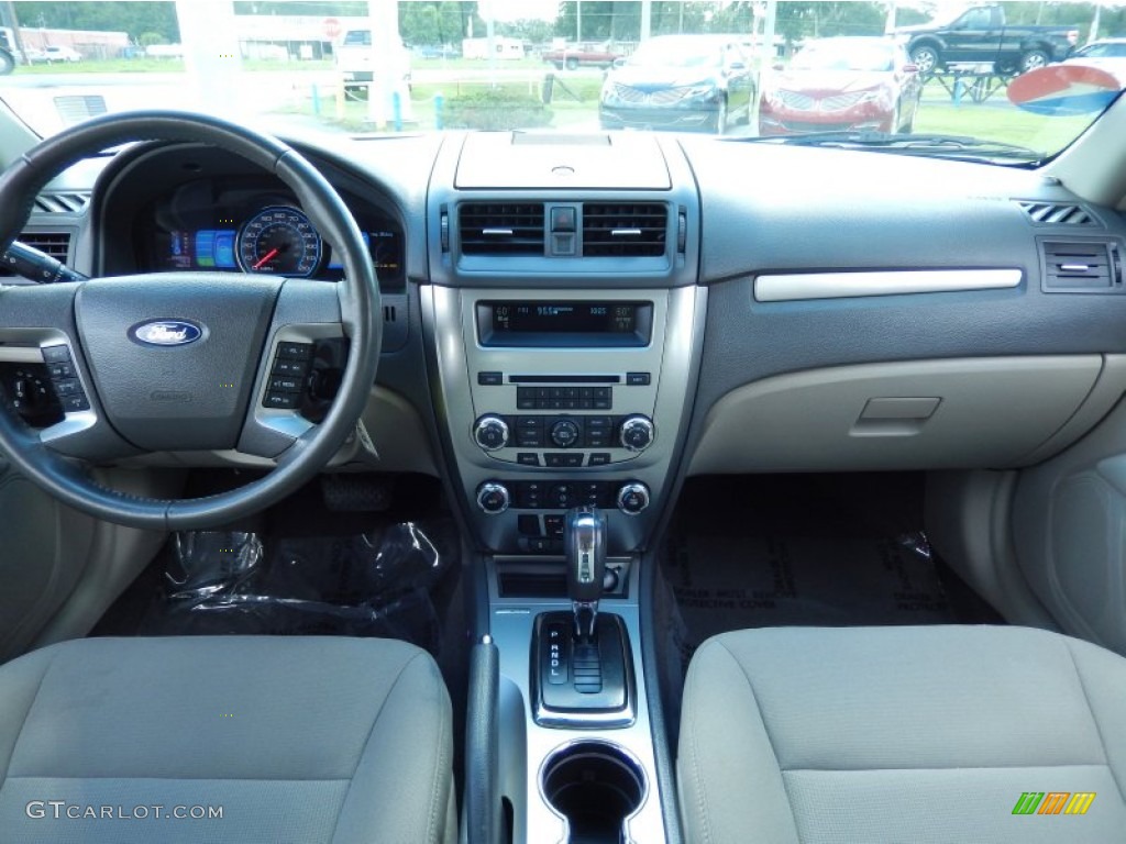 2010 Fusion Hybrid - Brilliant Silver Metallic / Medium Light Stone photo #21