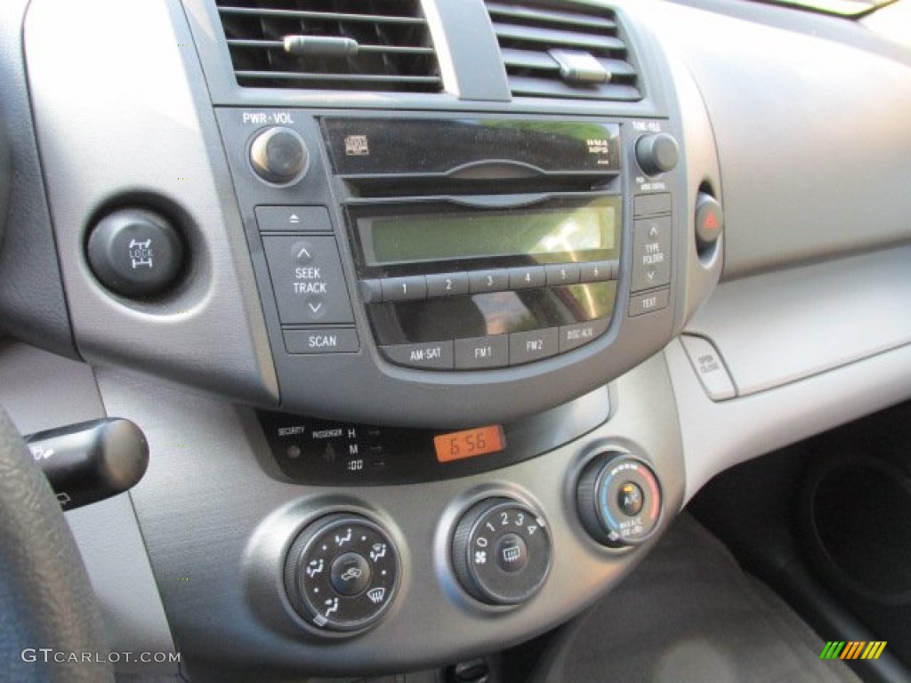 2009 Toyota RAV4 4WD Controls Photos