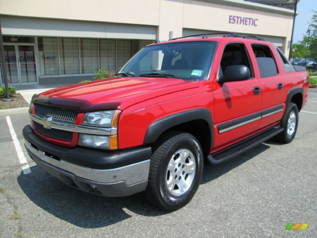 2004 Avalanche 1500 Z71 4x4 - Victory Red / Dark Charcoal photo #2