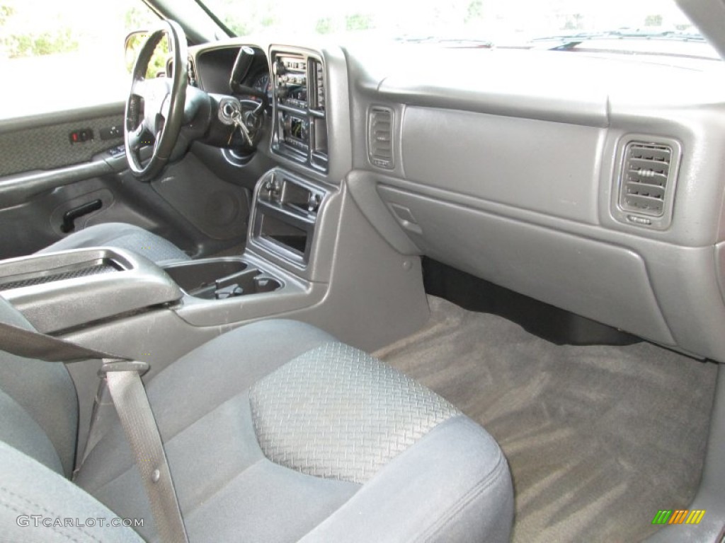 2004 Avalanche 1500 Z71 4x4 - Victory Red / Dark Charcoal photo #16