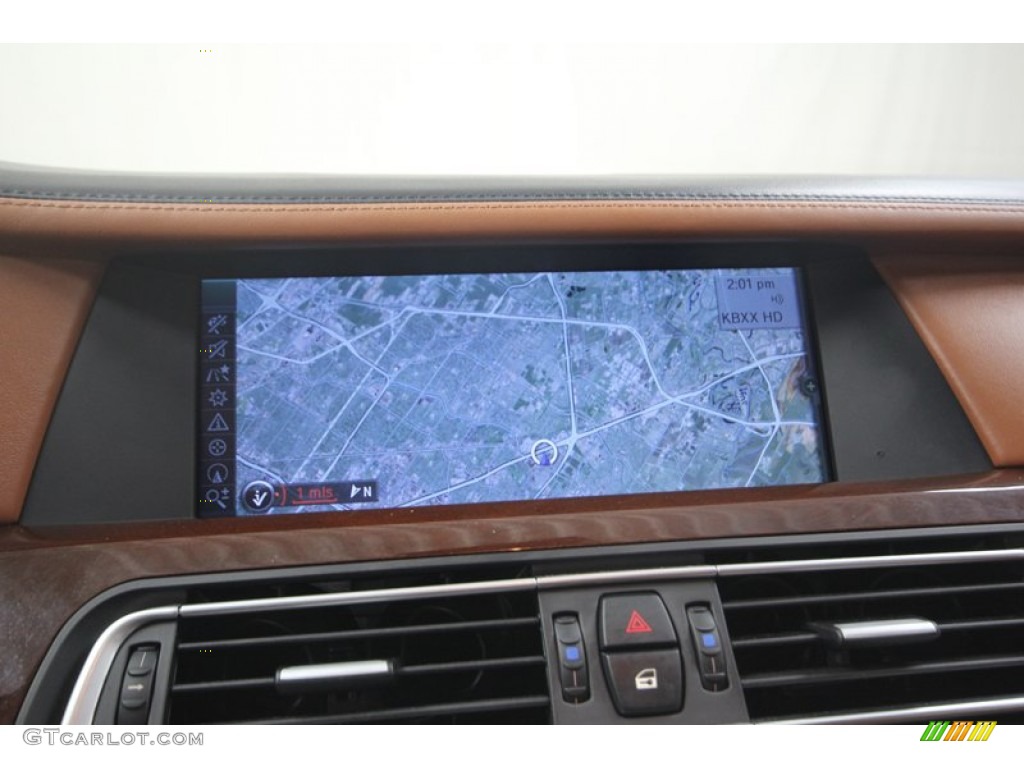 2010 BMW 7 Series 750Li Sedan Navigation Photos