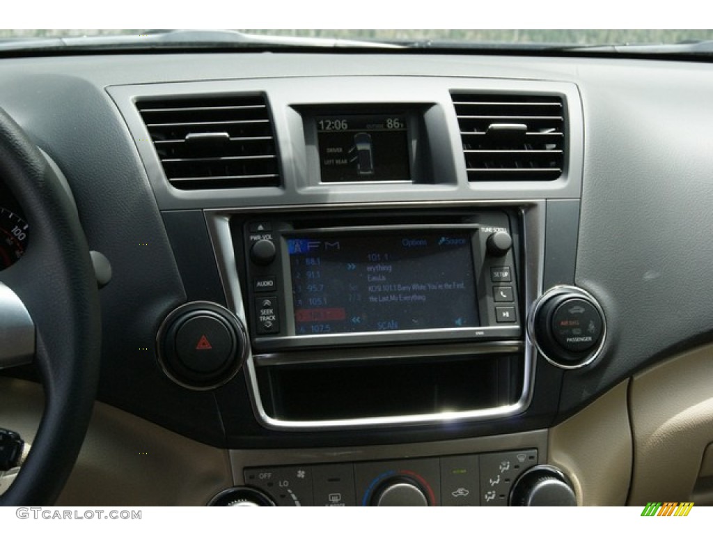 2013 Highlander V6 4WD - Nautical Blue Metallic / Sand Beige photo #6