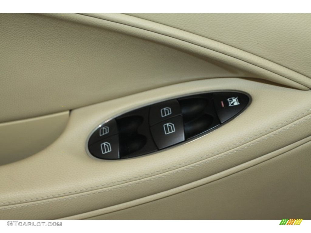2008 CLS 550 - Arctic White / Cashmere Beige photo #23