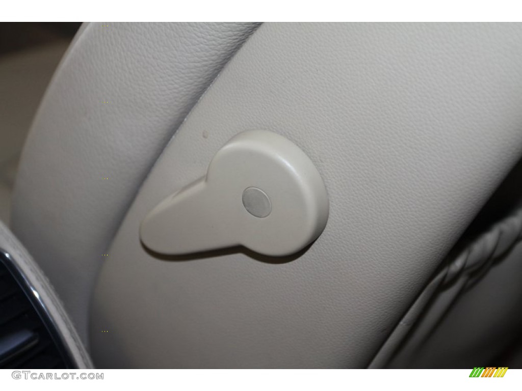 2008 CLS 550 - Arctic White / Cashmere Beige photo #29