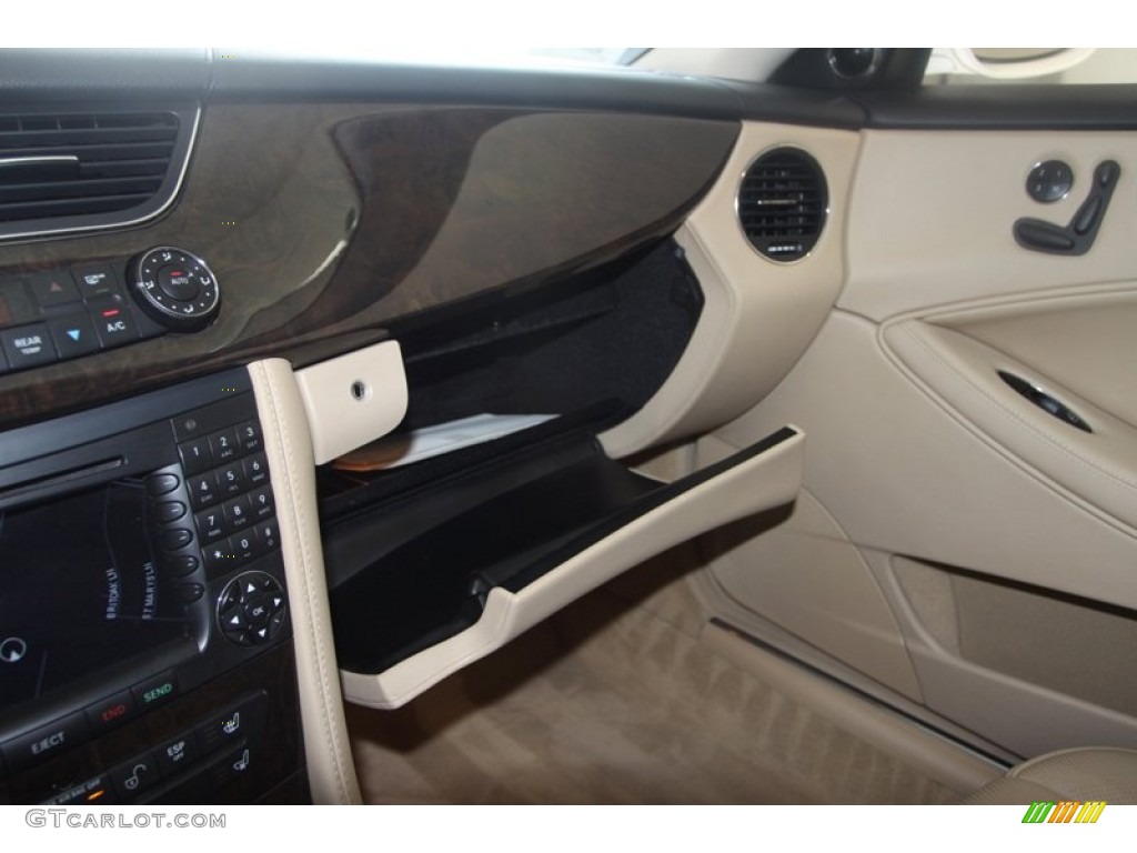 2008 CLS 550 - Arctic White / Cashmere Beige photo #48