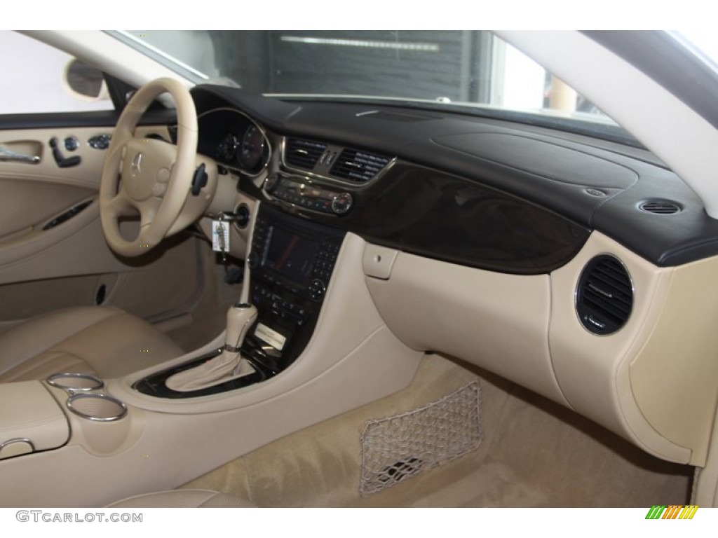 2008 CLS 550 - Arctic White / Cashmere Beige photo #61