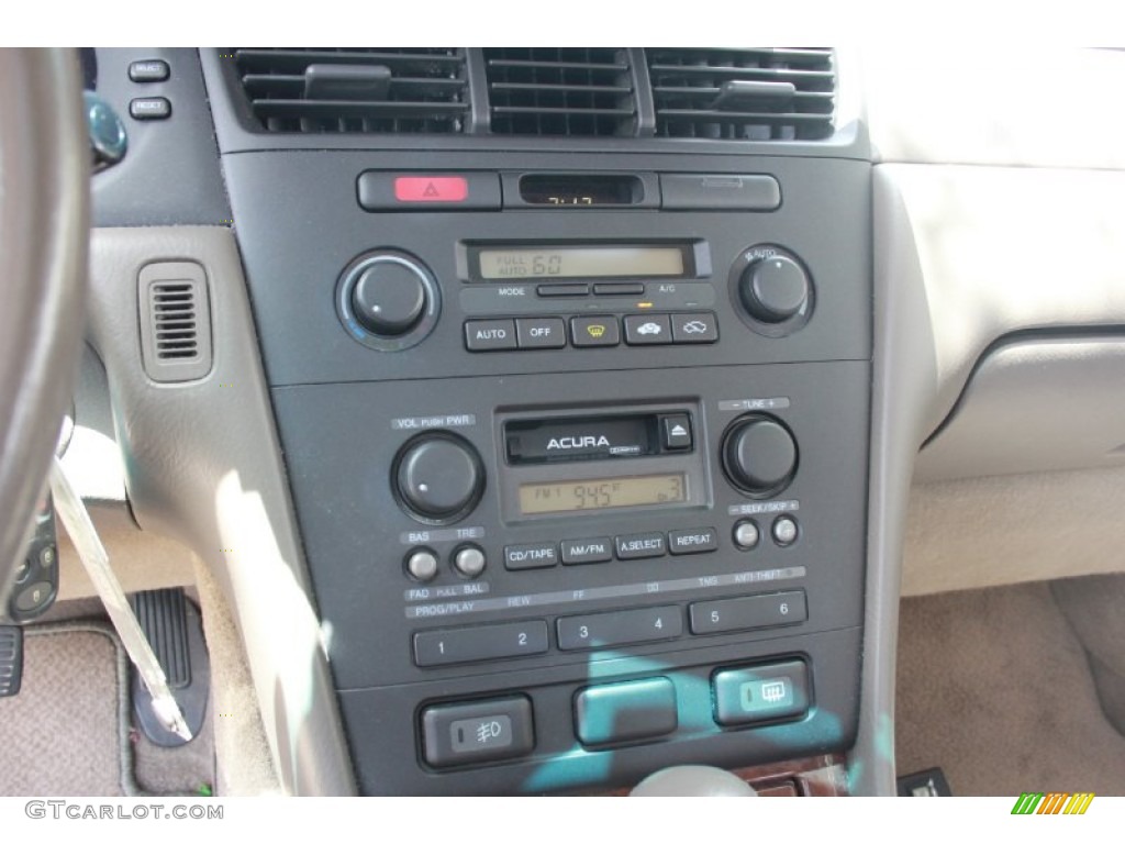 1997 Acura RL 3.5 Sedan Controls Photo #82719220