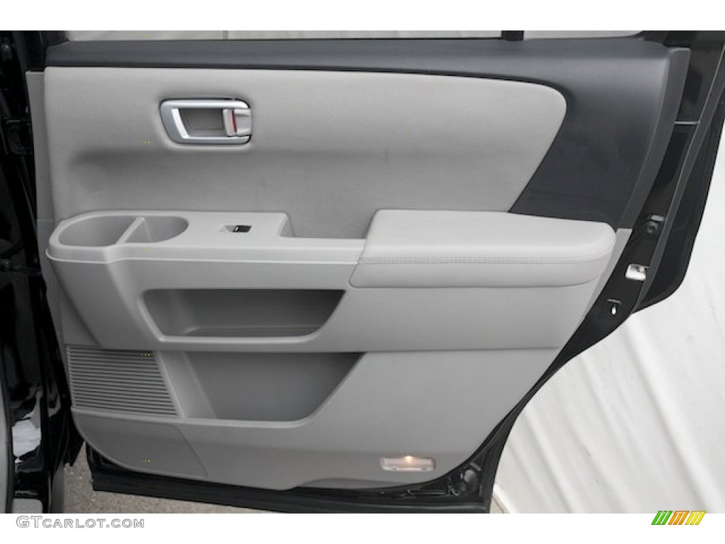 2011 Honda Pilot EX Gray Door Panel Photo #82720306