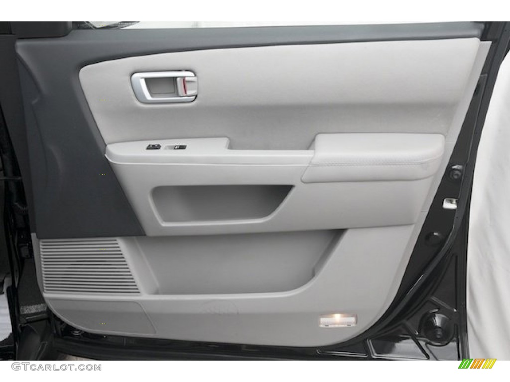 2011 Honda Pilot EX Gray Door Panel Photo #82720321