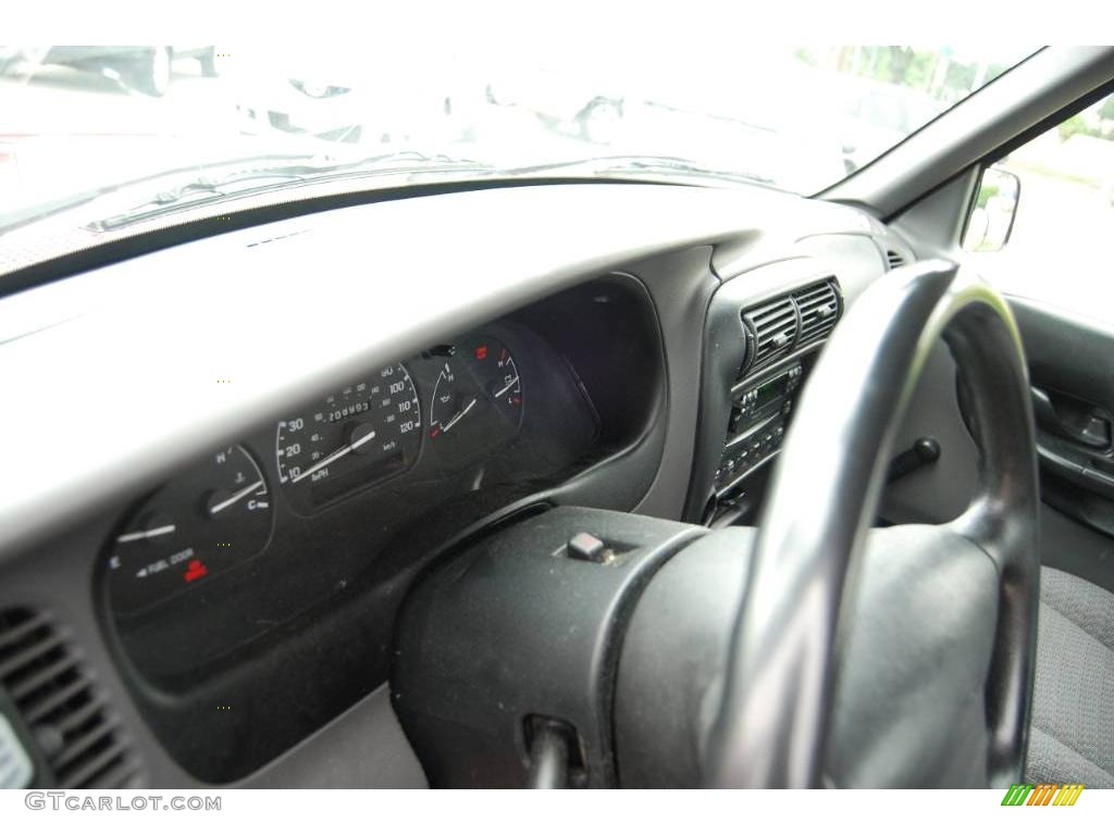 1999 Ranger XL Regular Cab - Bright Red / Medium Graphite photo #15