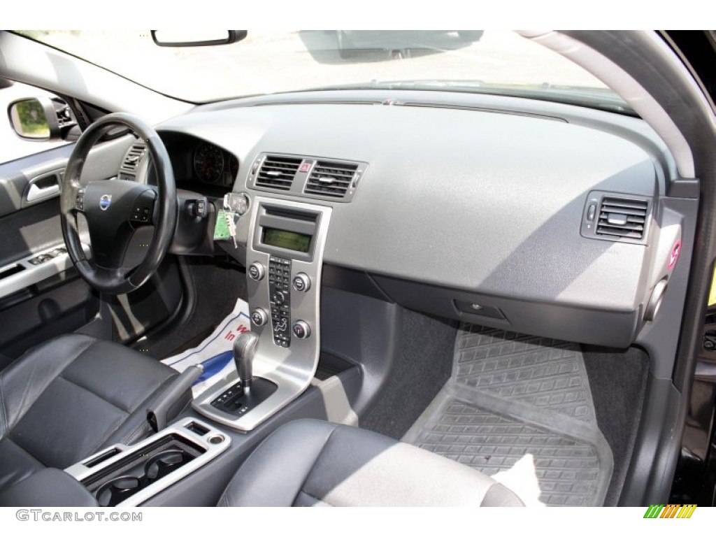 2008 Volvo V50 T5 Off Black Dashboard Photo #82722654
