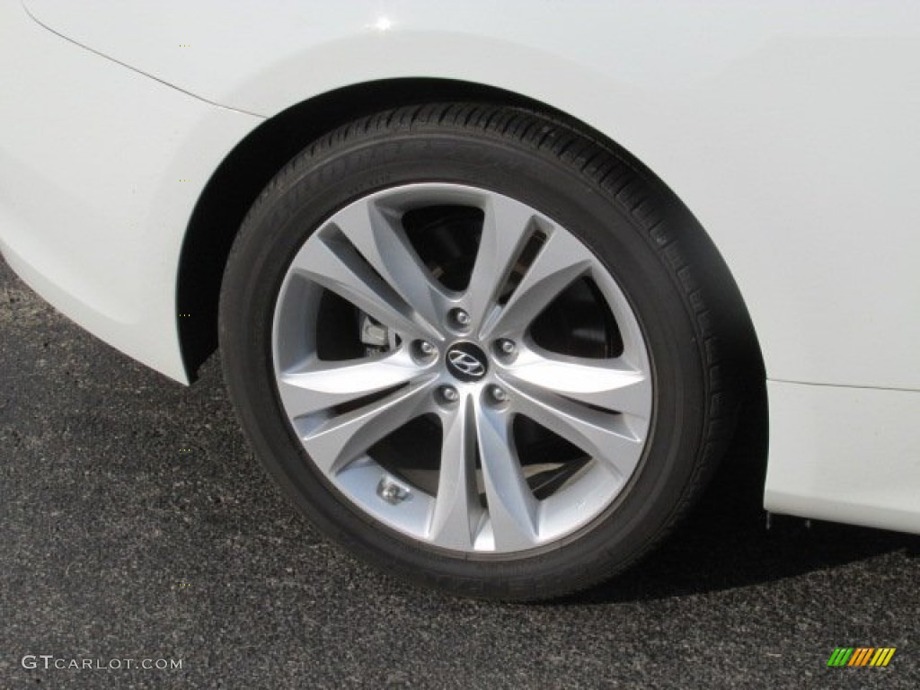 2011 Genesis Coupe 2.0T - Karussell White / Black Cloth photo #3