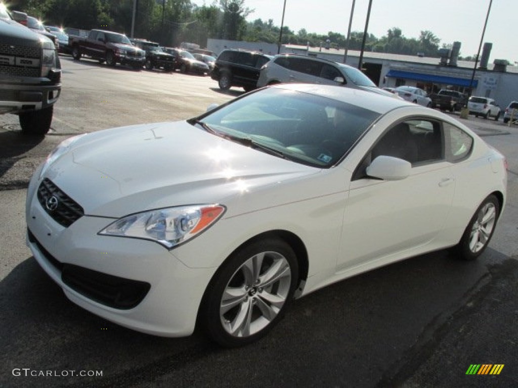2011 Genesis Coupe 2.0T - Karussell White / Black Cloth photo #5
