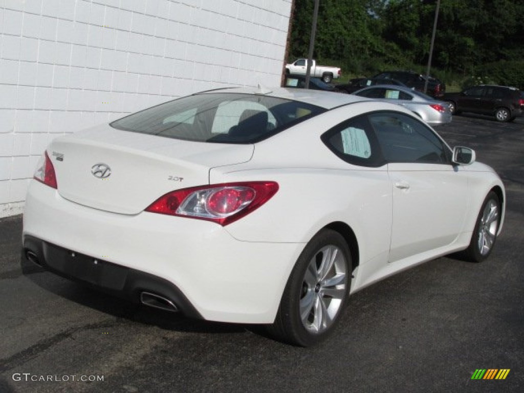 2011 Genesis Coupe 2.0T - Karussell White / Black Cloth photo #8