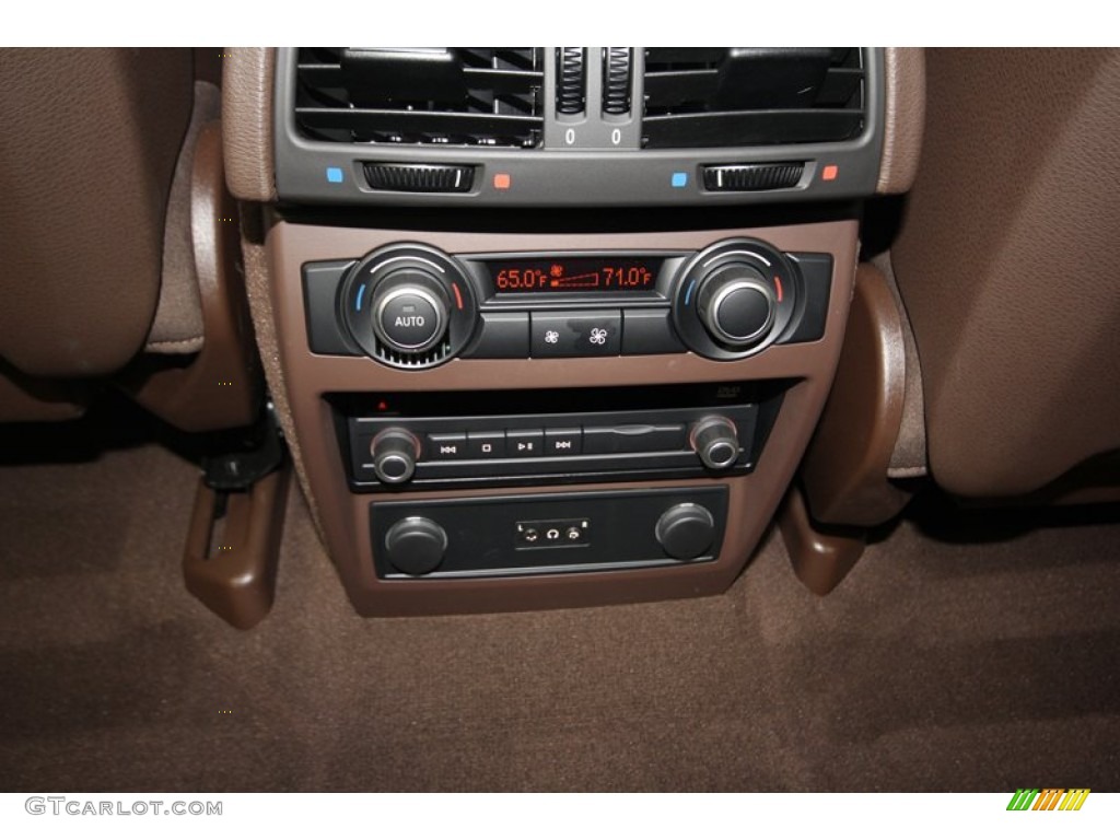 2011 BMW X5 xDrive 35i Controls Photo #82723407