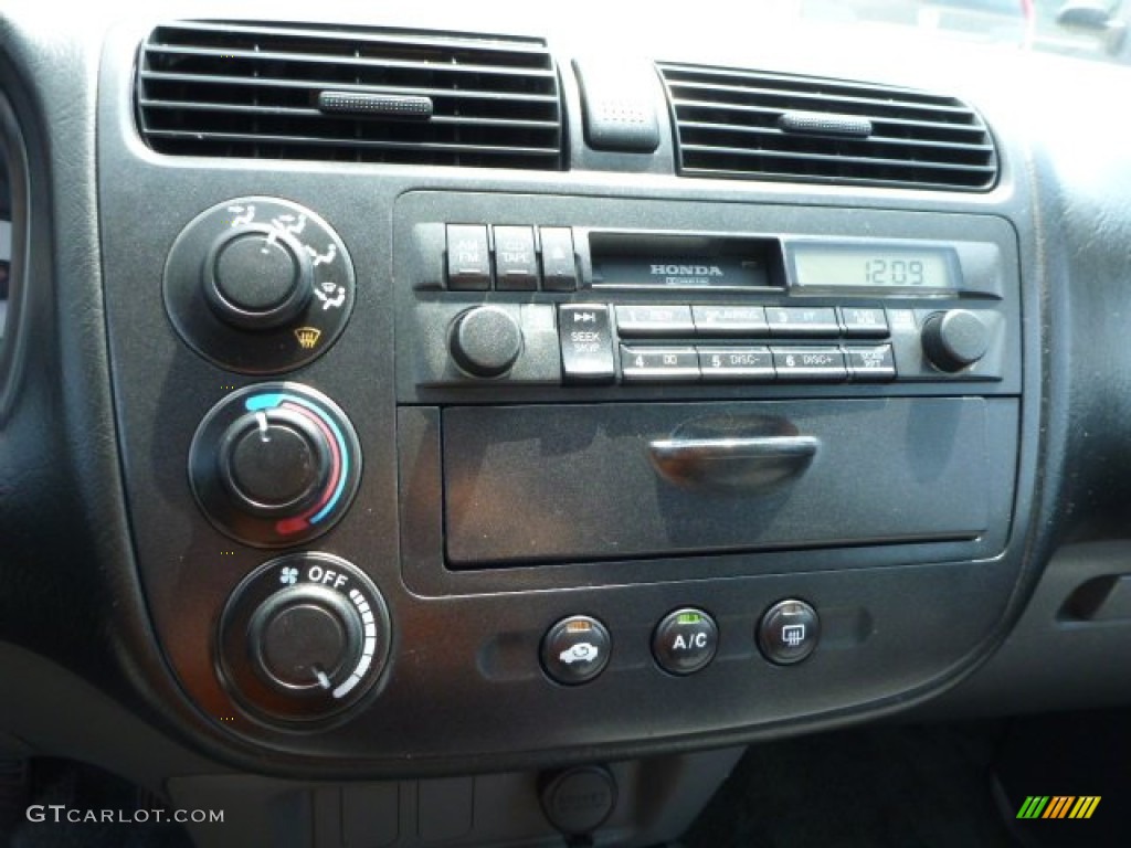 2002 Honda Civic LX Sedan Controls Photo #82725901
