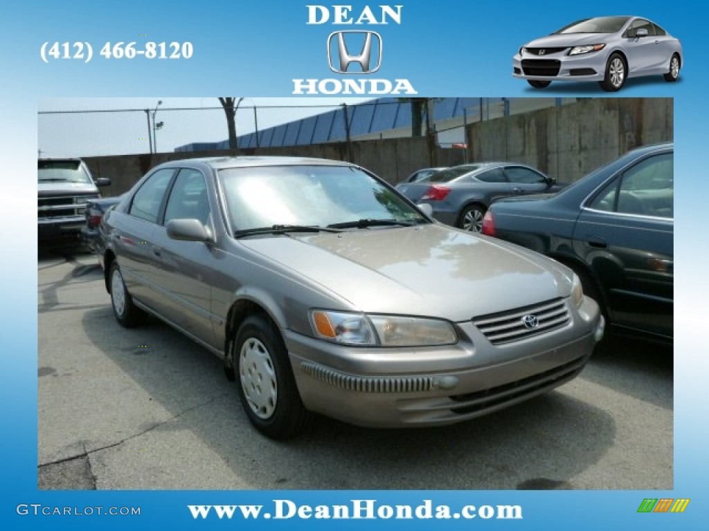 1999 Camry CE - Cashmere Beige Metallic / Oak photo #1