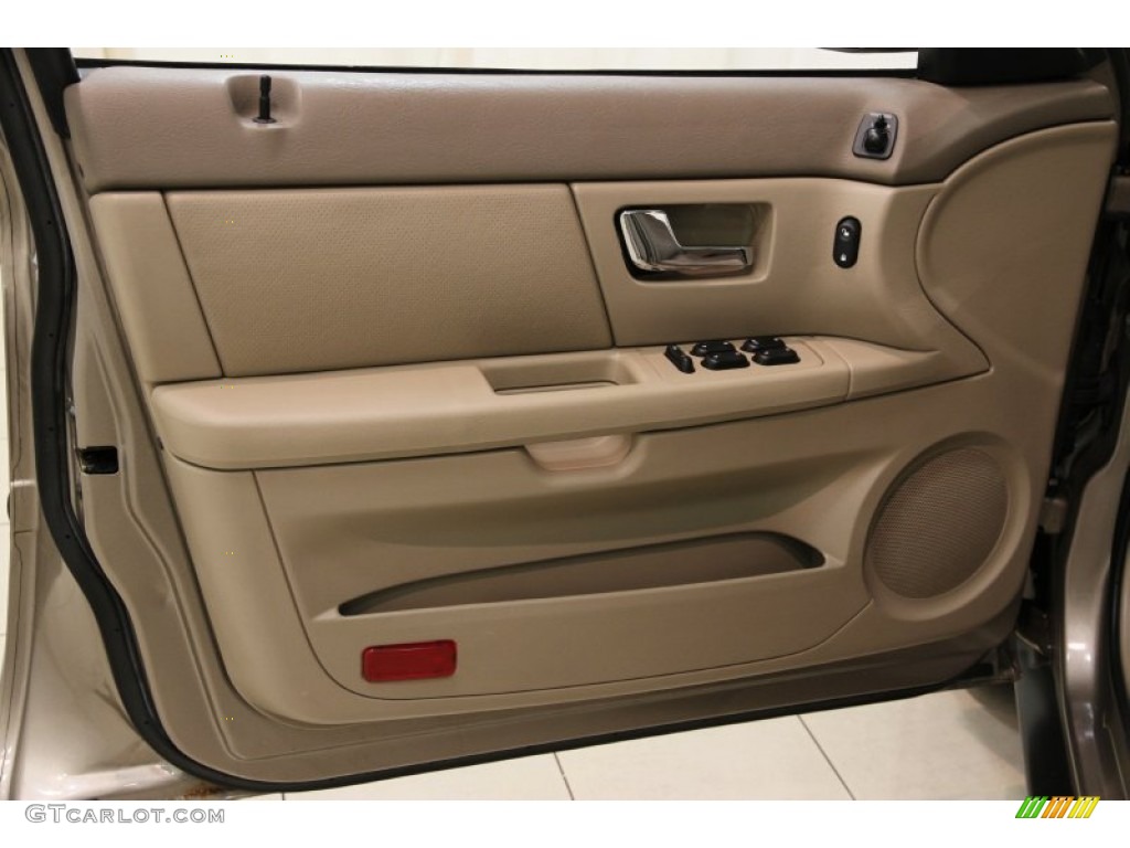 2003 Ford Taurus SE Dark Charcoal Door Panel Photo #82730062