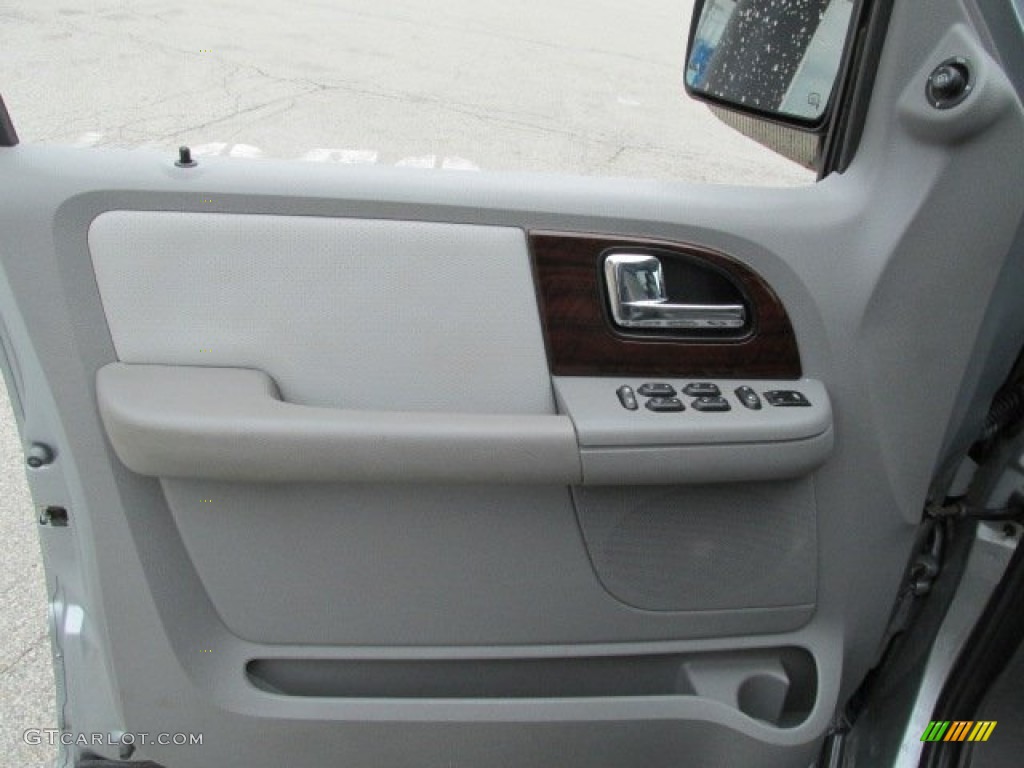 2006 Ford Expedition Limited 4x4 Medium Flint Grey Door Panel Photo #82733808