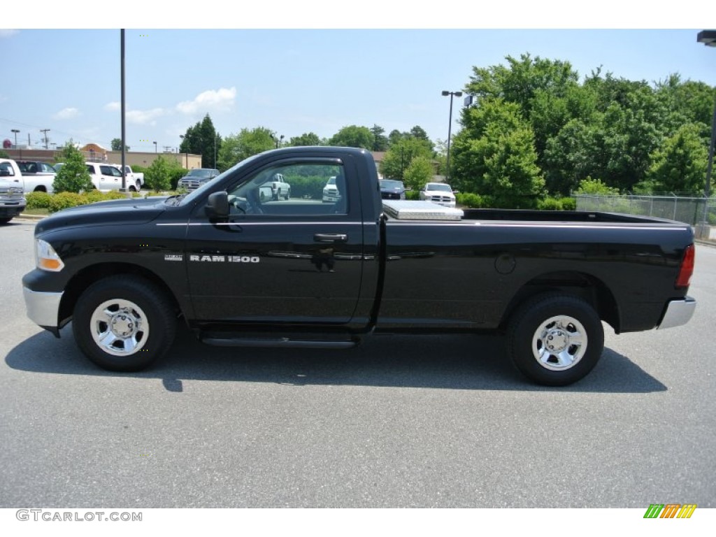 2012 Ram 1500 ST Regular Cab 4x4 - Black / Dark Slate Gray/Medium Graystone photo #3