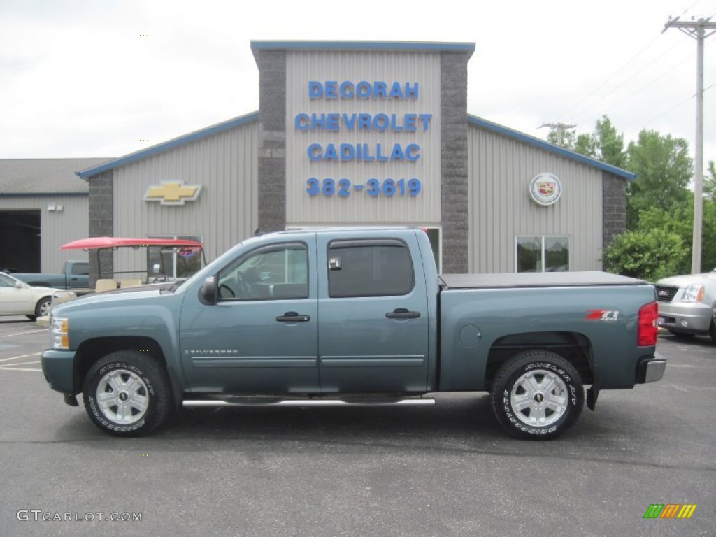 2009 Silverado 1500 LT Crew Cab 4x4 - Blue Granite Metallic / Ebony photo #1