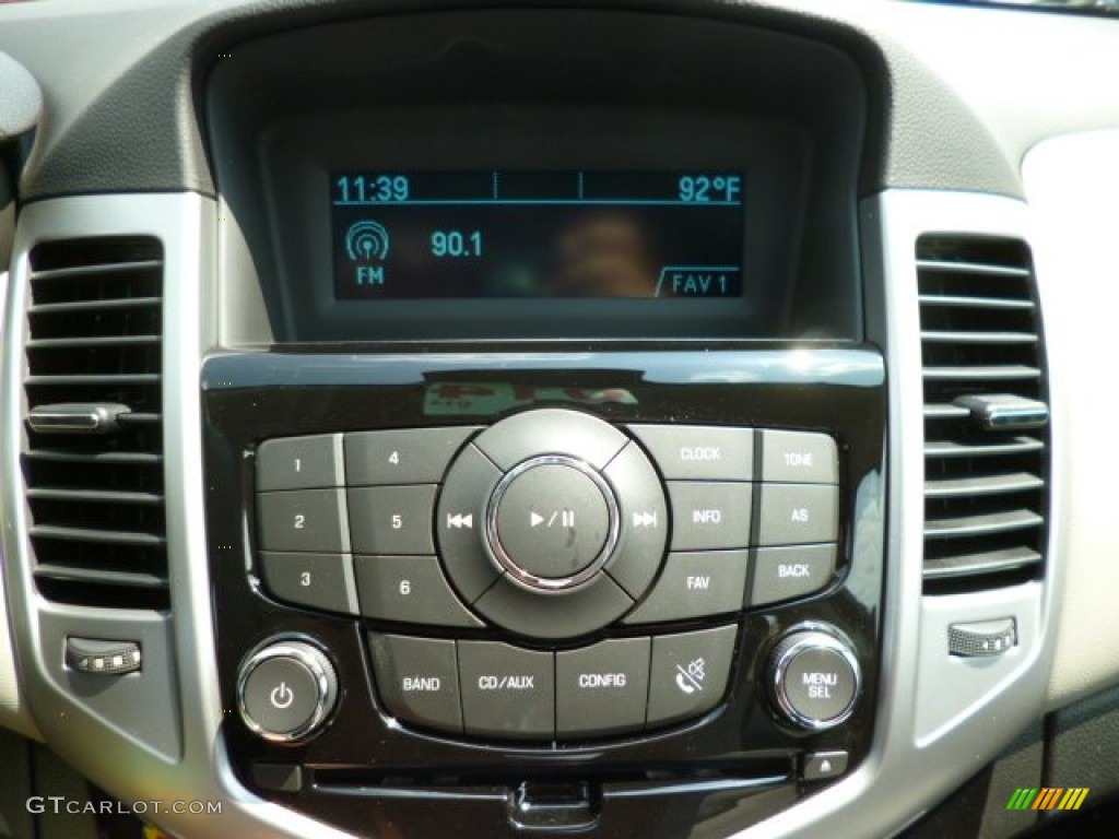 2014 Cruze LS - Summit White / Jet Black/Medium Titanium photo #19