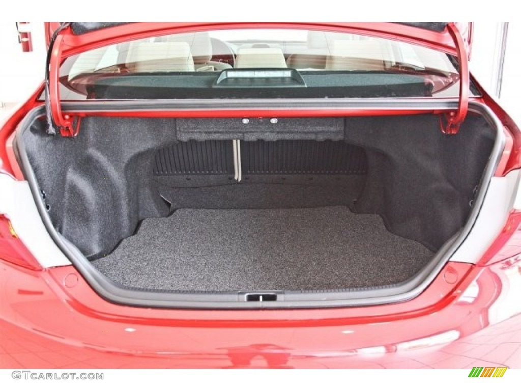 2013 Toyota Camry LE Trunk Photo #82737414