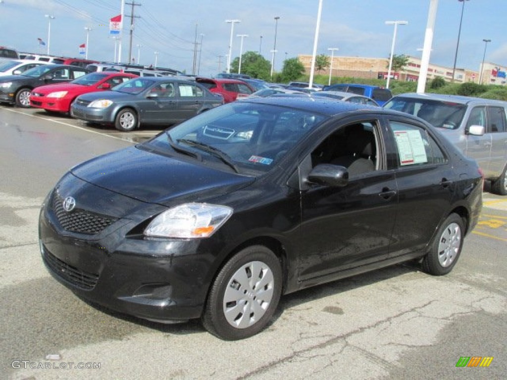 Black Sand Pearl 2012 Toyota Yaris Sedan Exterior Photo #82737673