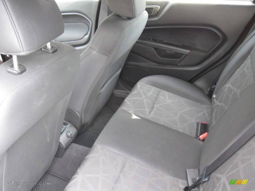 2011 Fiesta SES Hatchback - Bright Magenta Metallic / Charcoal Black/Blue Cloth photo #12
