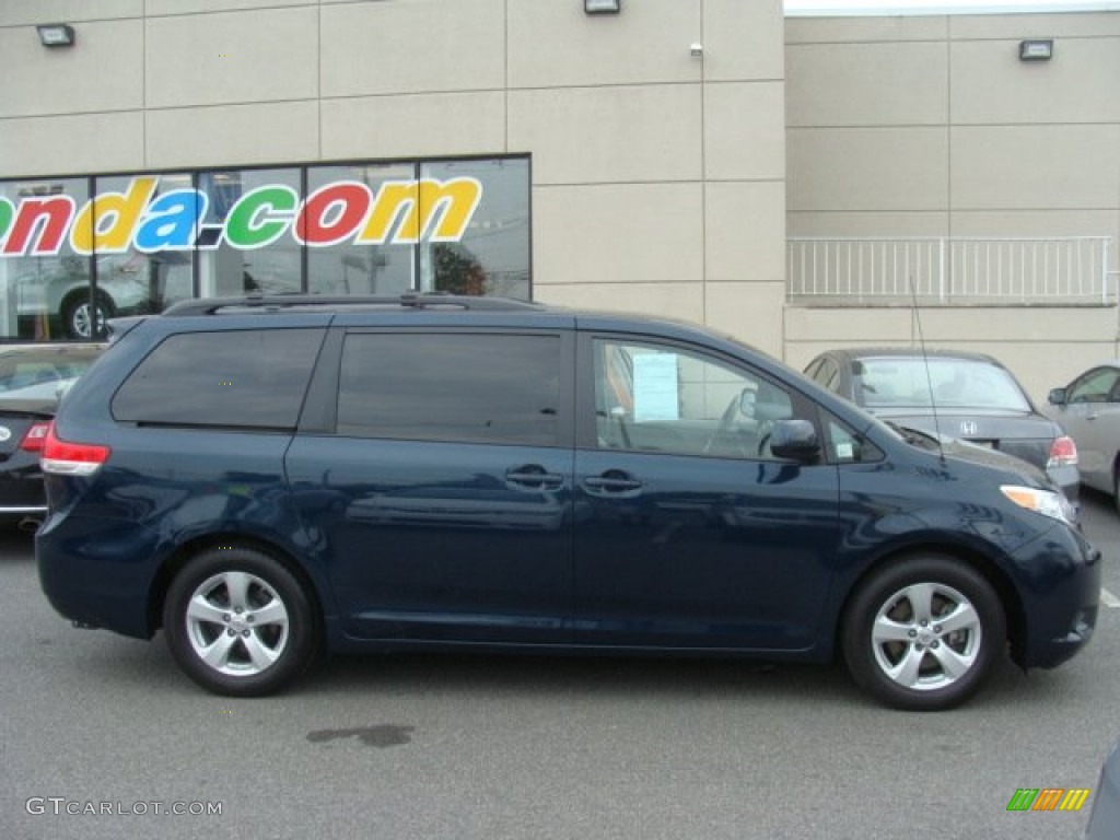 2012 Sienna LE - South Pacific Pearl / Bisque photo #3