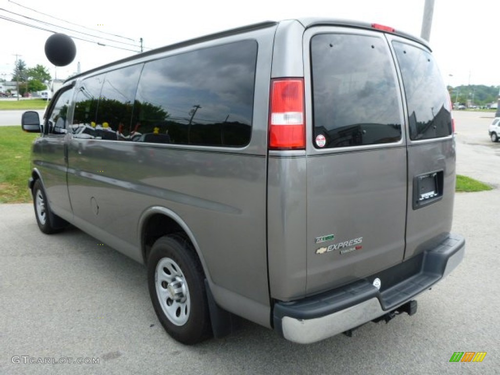Graystone Metallic 2012 Chevrolet Express 1500 AWD Cargo Van Exterior Photo #82738589