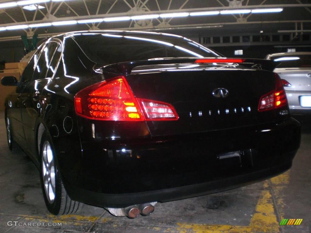 2004 G 35 x Sedan - Black Obsidian / Graphite photo #2
