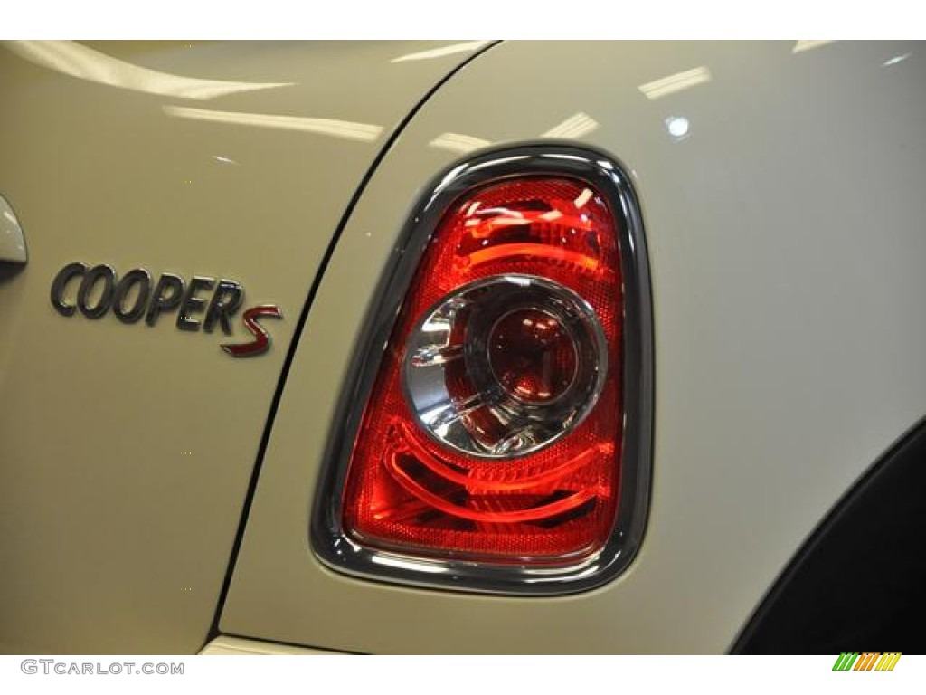 2013 Cooper S Roadster - Pepper White / Championship Lounge Leather/Red Piping photo #13